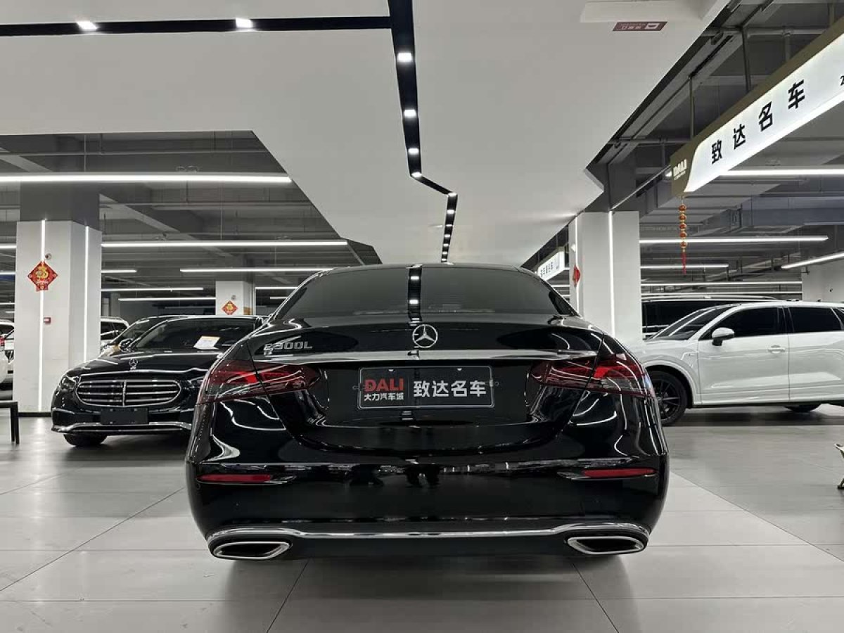 奔馳 奔馳E級(jí)  2023款 改款 E 300 L 豪華型圖片