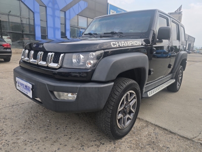 2017年11月 北京 BJ40 40L 2.3T 自動四驅環(huán)塔冠軍版圖片