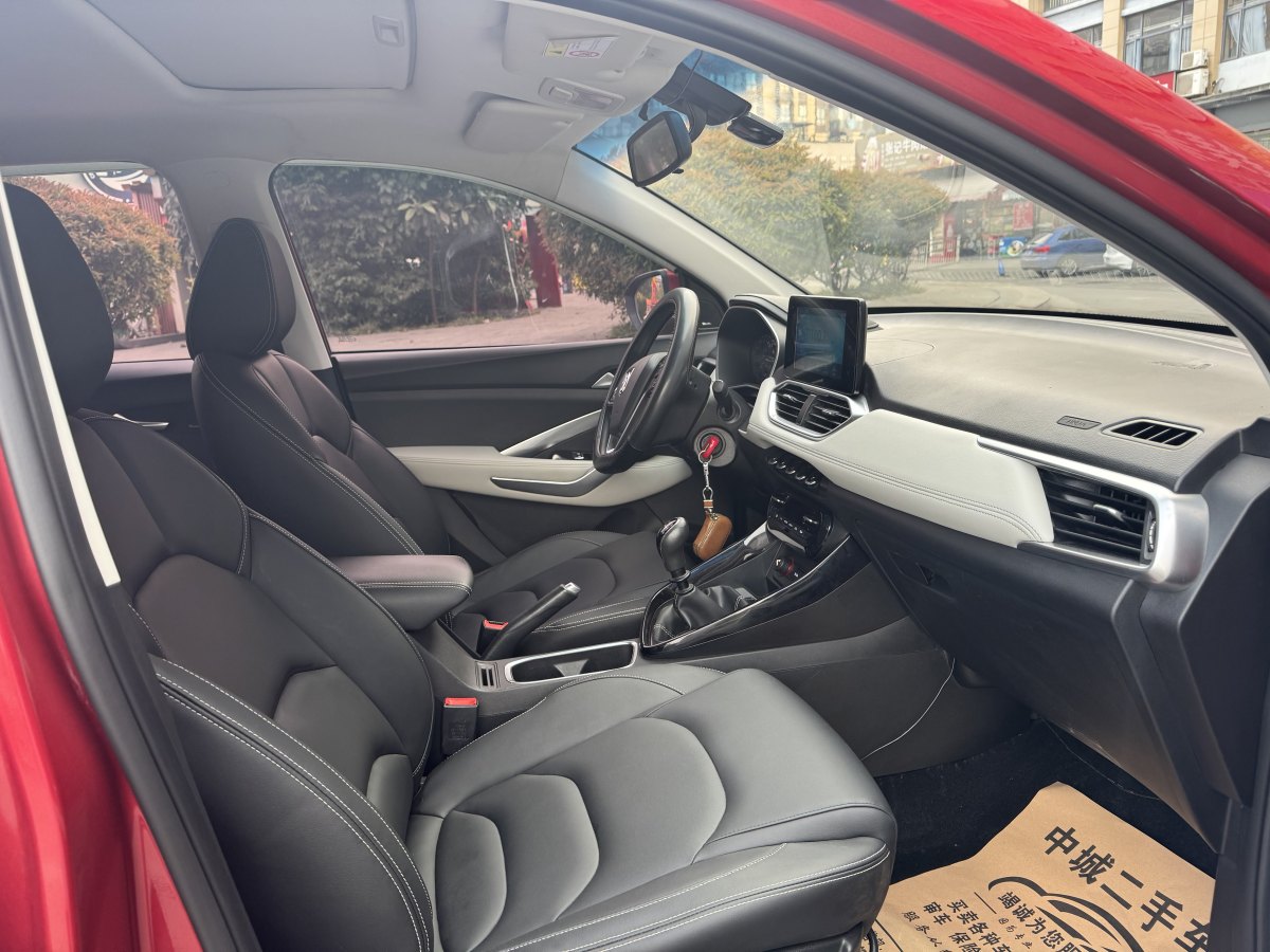 寶駿 530  2018款 1.5T 手動尊貴型圖片