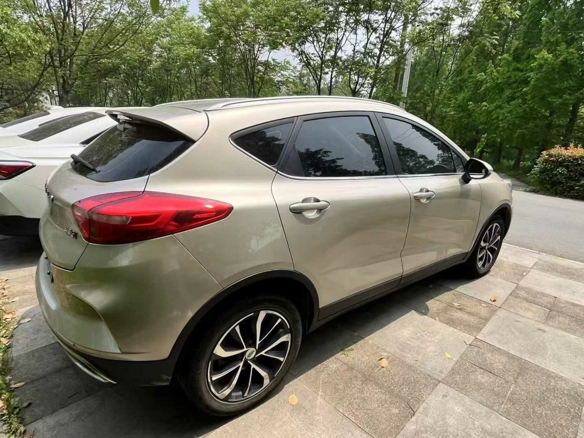 吉利 帝豪  2020款 1.5L CVT向上版圖片