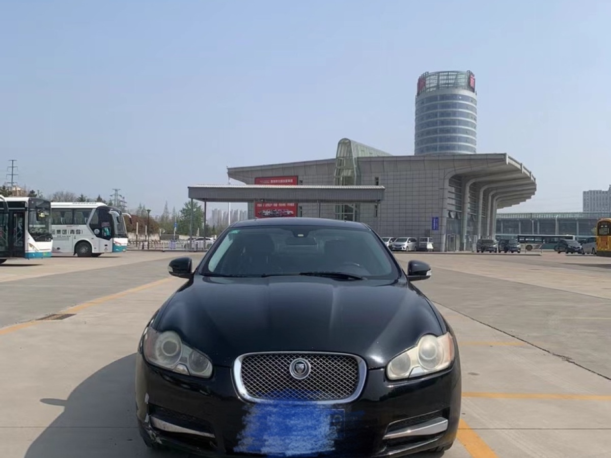 捷豹 XF  2009款 XF 3.0L V6豪華版圖片