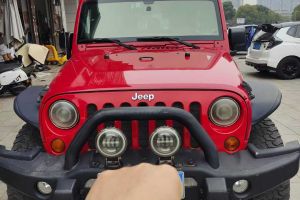 牧馬人 Jeep 2.8TD Sahara 四門版