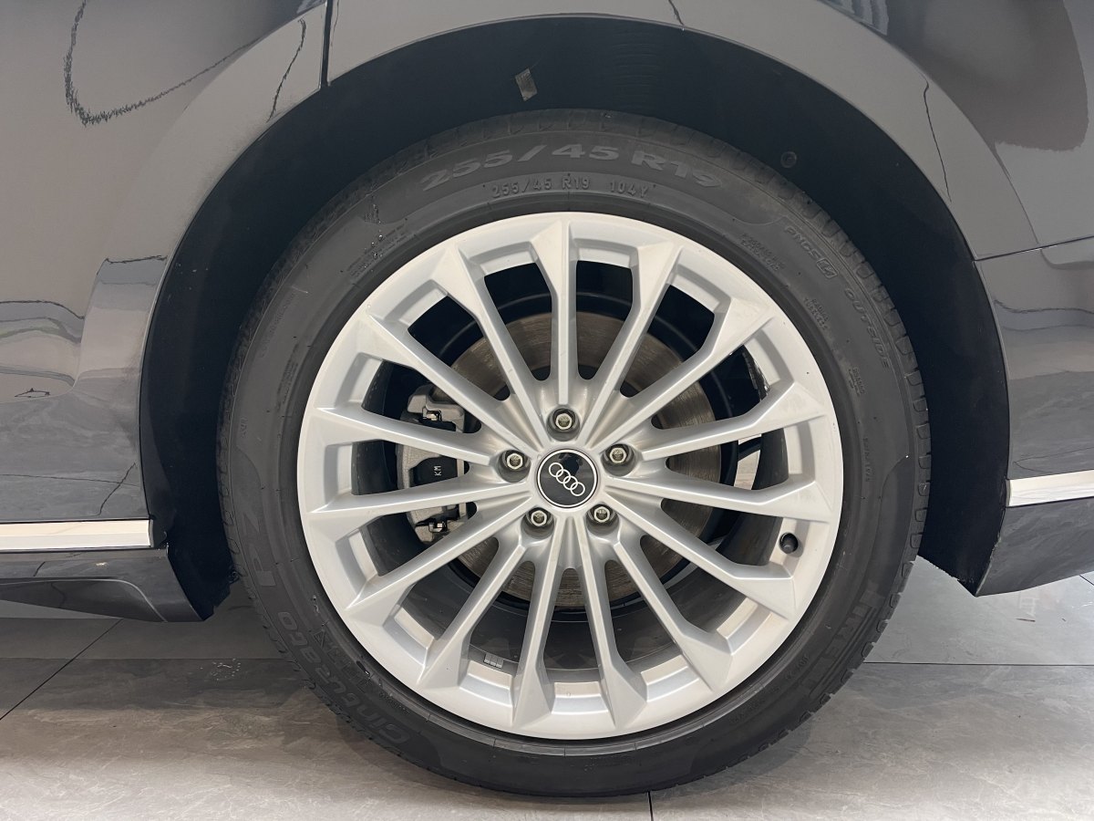 奧迪 奧迪A8  2022款 A8L 50 TFSI quattro 舒適型典藏版圖片