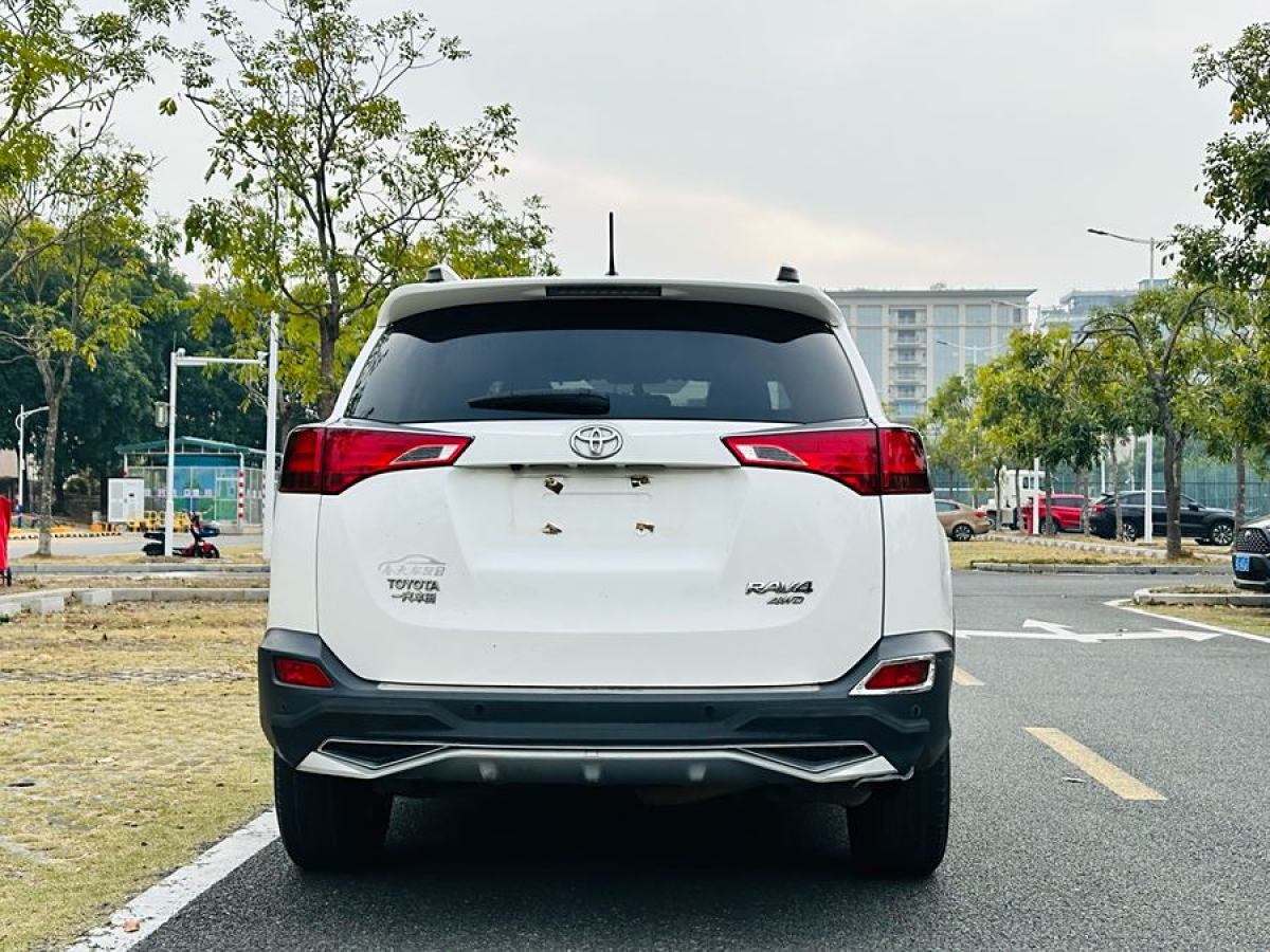 2014年5月豐田 RAV4榮放  2013款 2.5L 自動四驅(qū)精英版