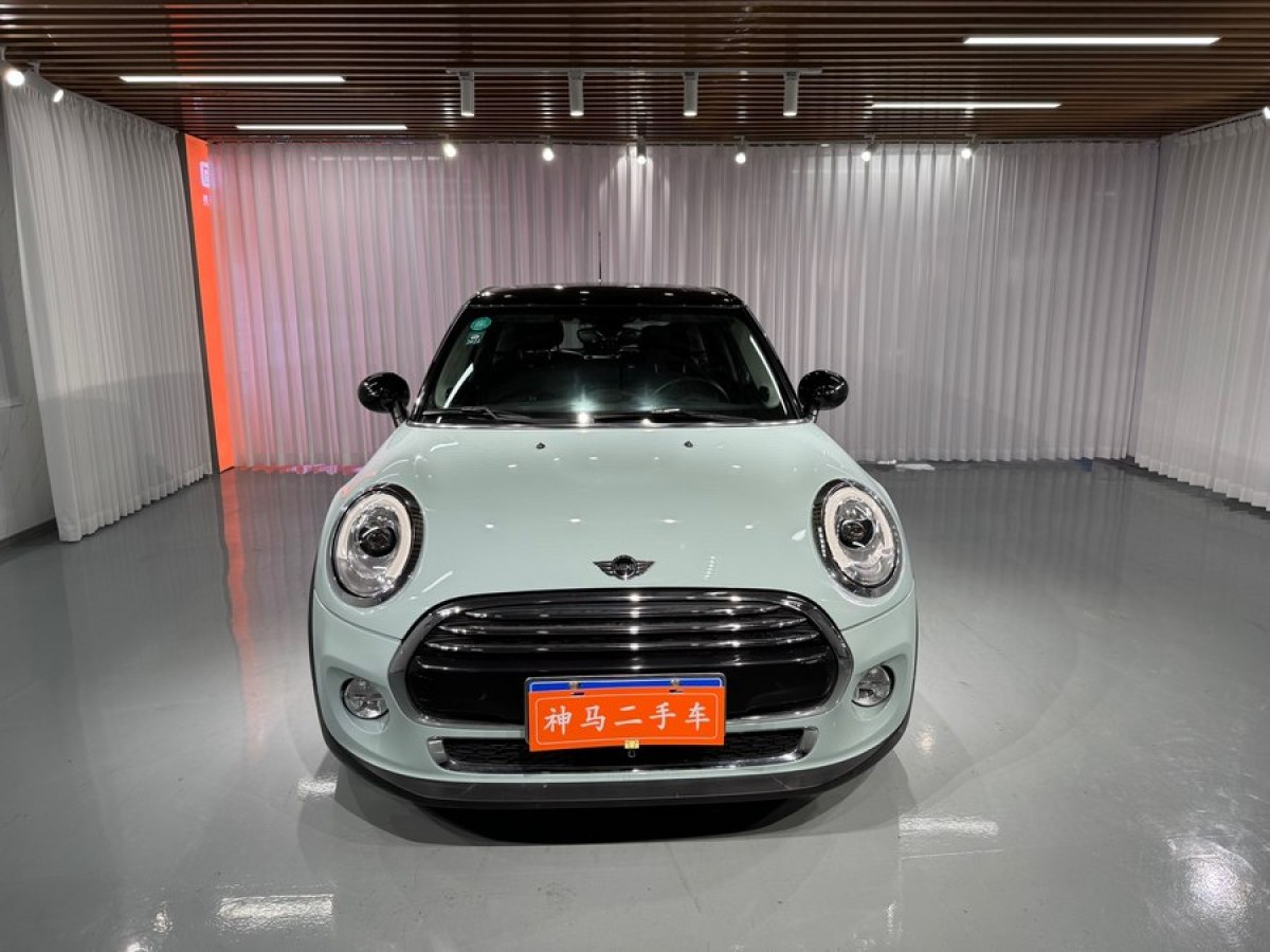 MINI MINI  2017款 1.5T COOPER 冰藍(lán)色限量版 五門版圖片