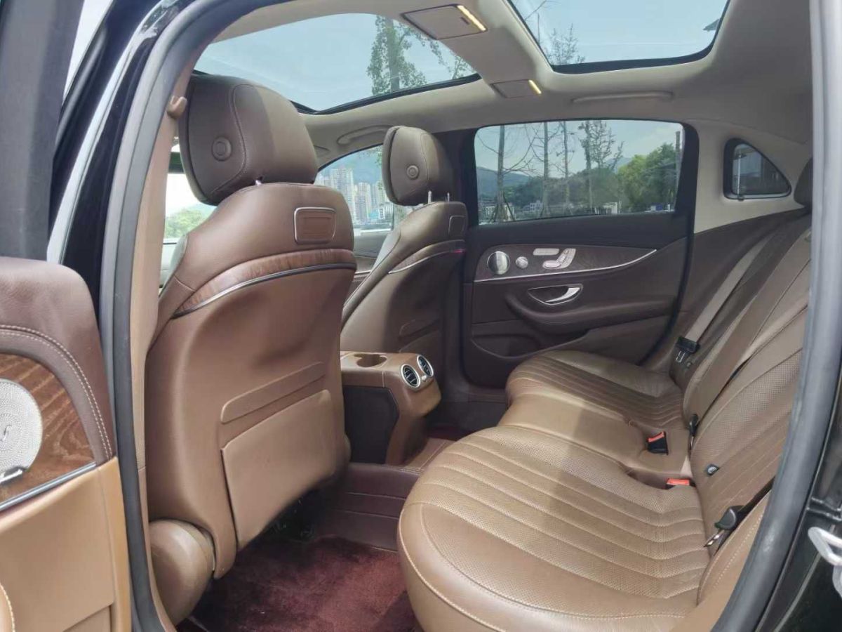 奔馳 奔馳E級  2020款 E 300 L 豪華型圖片