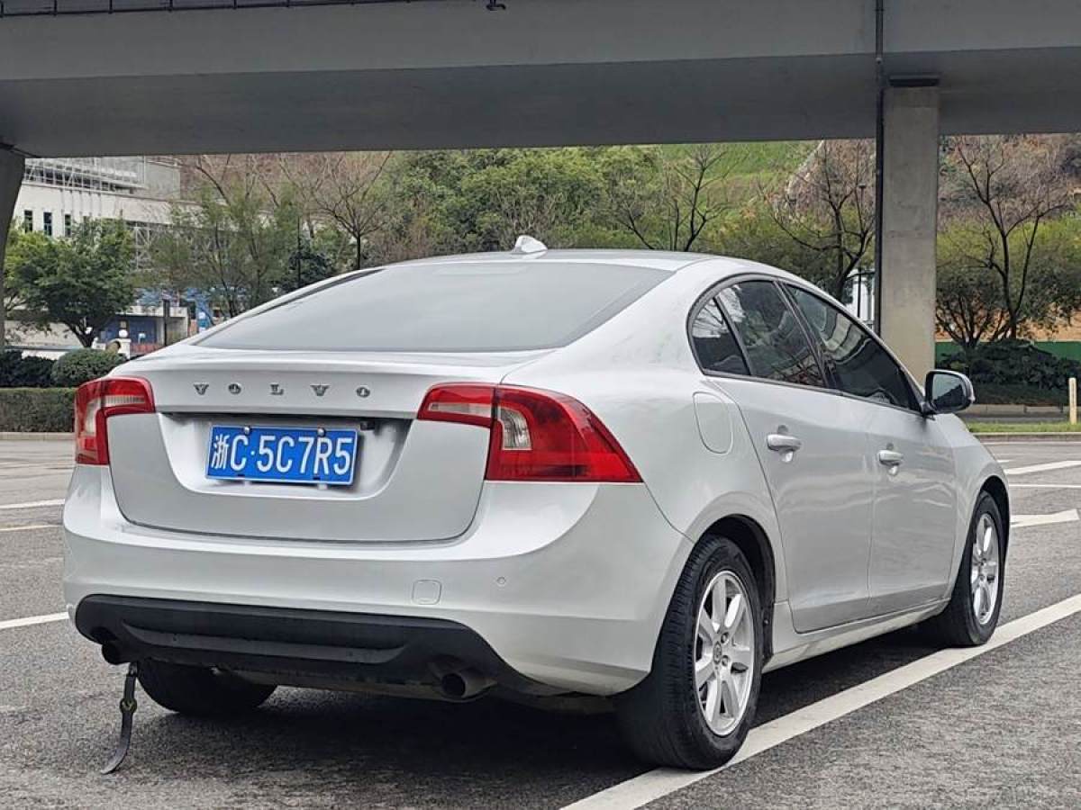 沃爾沃 S60  2011款 2.0T 智雅版圖片