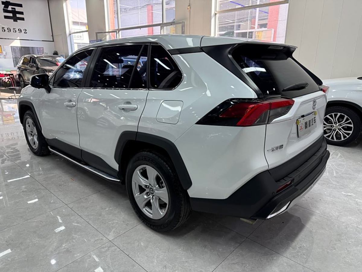 豐田 RAV4榮放  2021款 2.0L CVT兩驅(qū)都市版圖片