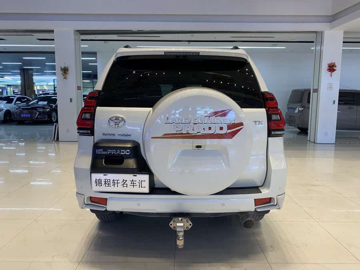 豐田 普拉多  2019款 3.5L 自動(dòng)TX-L尊享版后掛備胎圖片