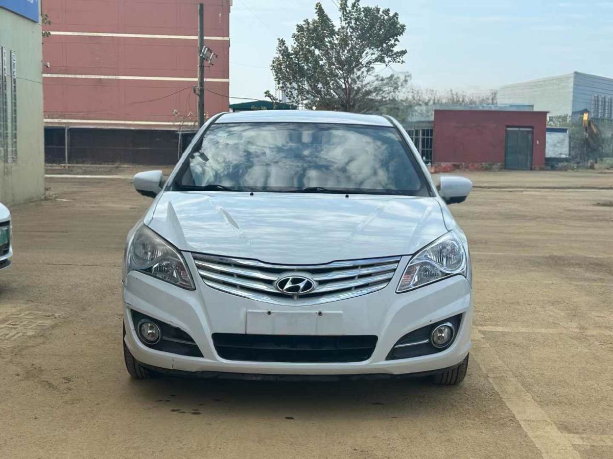 現(xiàn)代 朗動  2013款 1.6L 自動尊貴型圖片