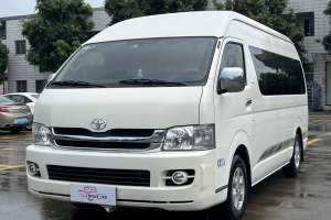 HIACE 豐田 2.7L自動標準版13座