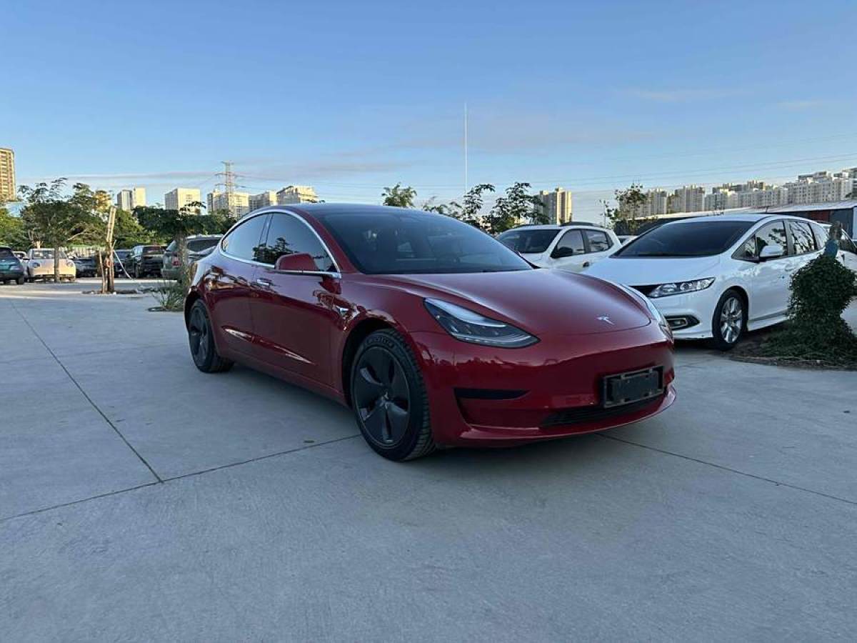 特斯拉 Model 3  2020款 改款 標(biāo)準(zhǔn)續(xù)航后驅(qū)升級(jí)版圖片