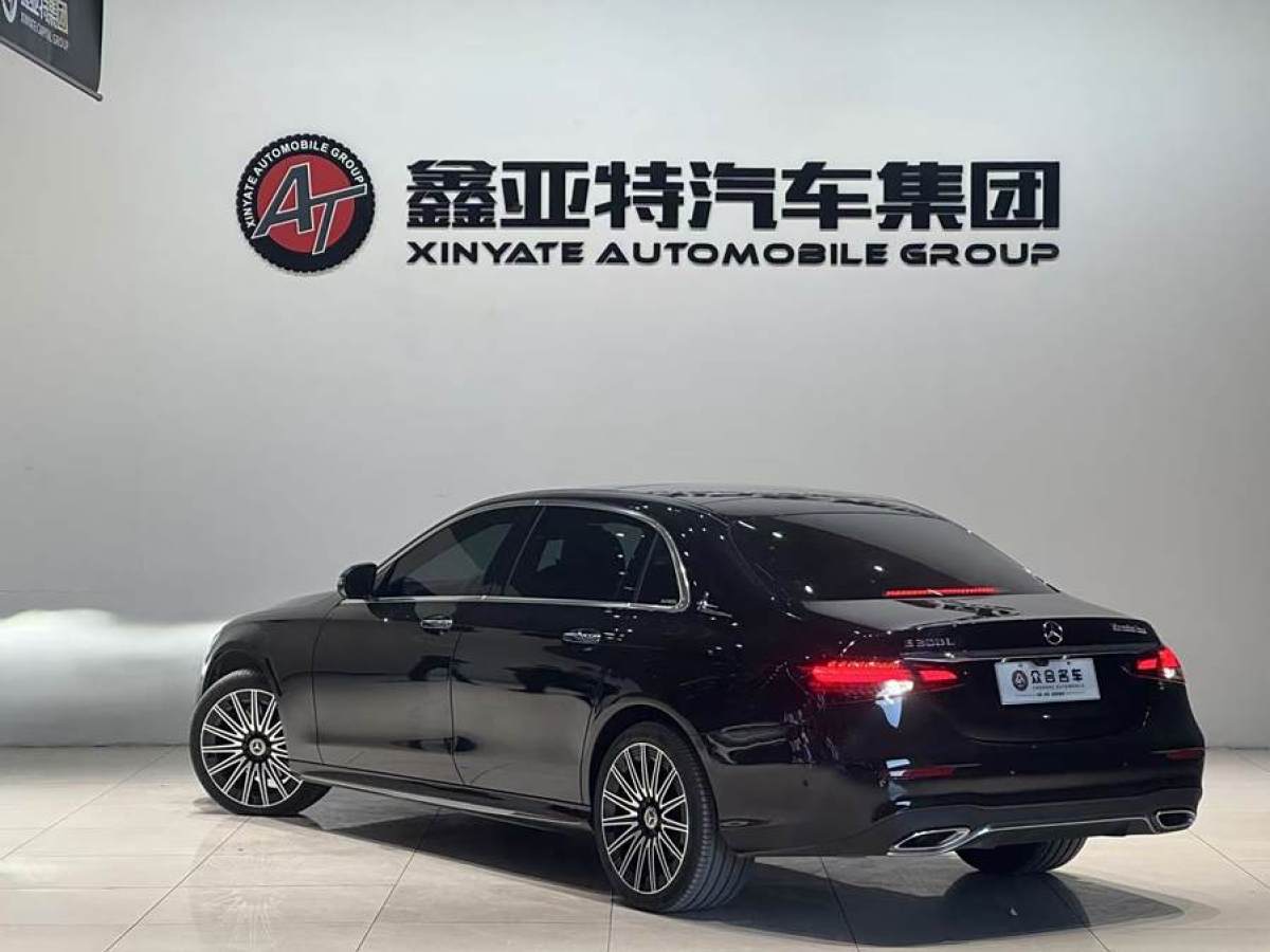 奔馳 奔馳E級  2023款 改款 E 300 L 豪華型圖片