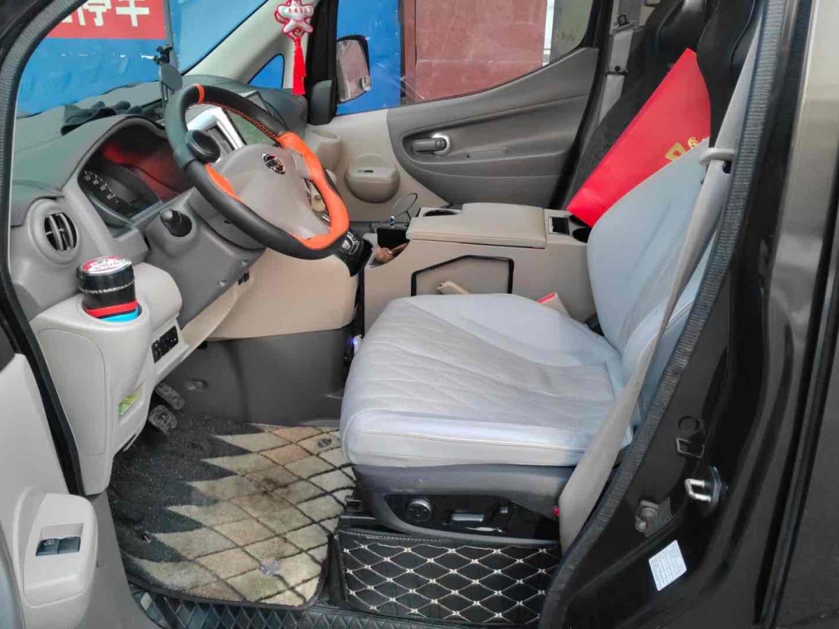 日產(chǎn) NV200  2018款 1.6L CVT尊享型圖片