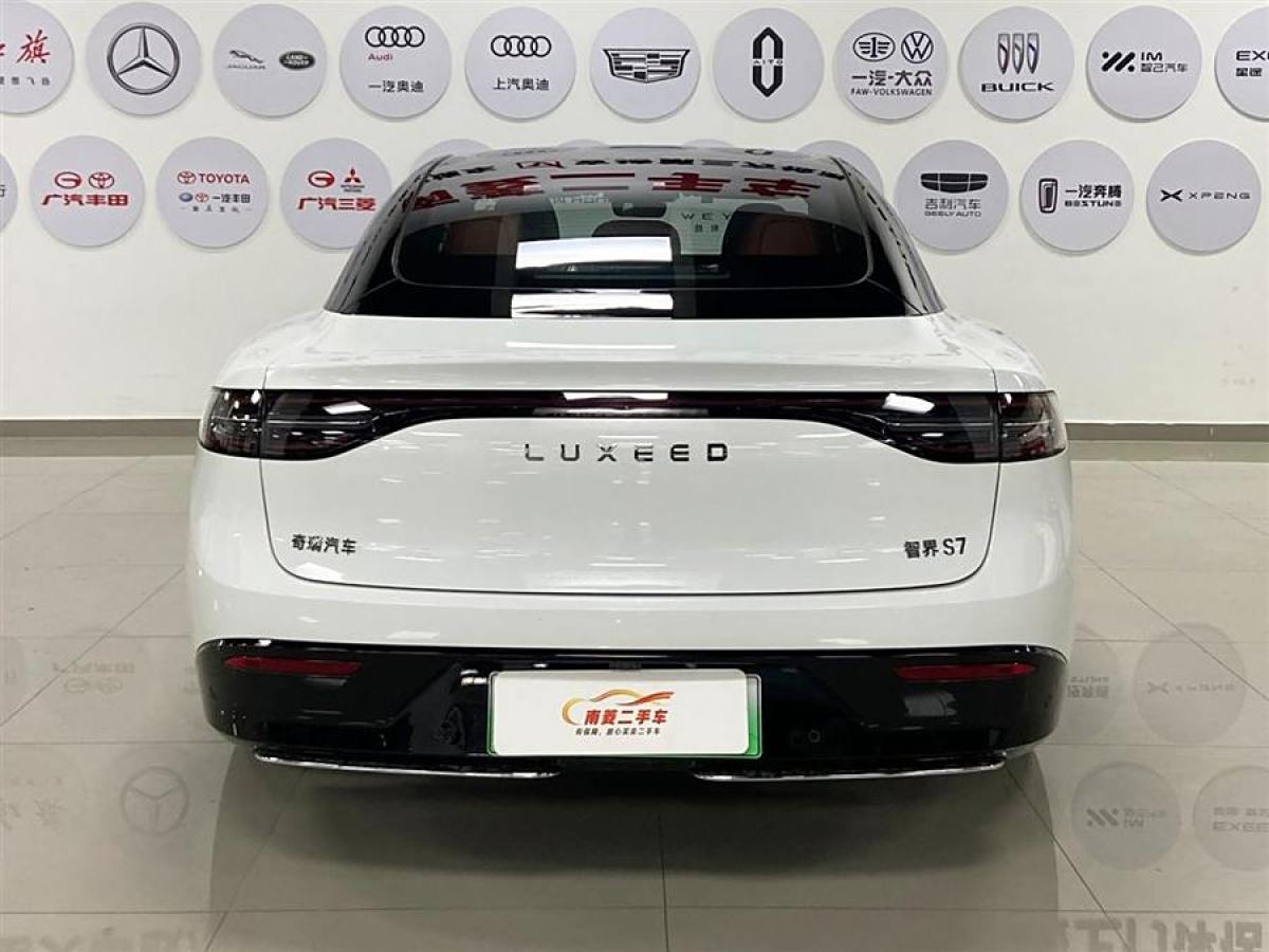 智界汽車 智界S7  2024款 Pro 后驅(qū)長航版圖片