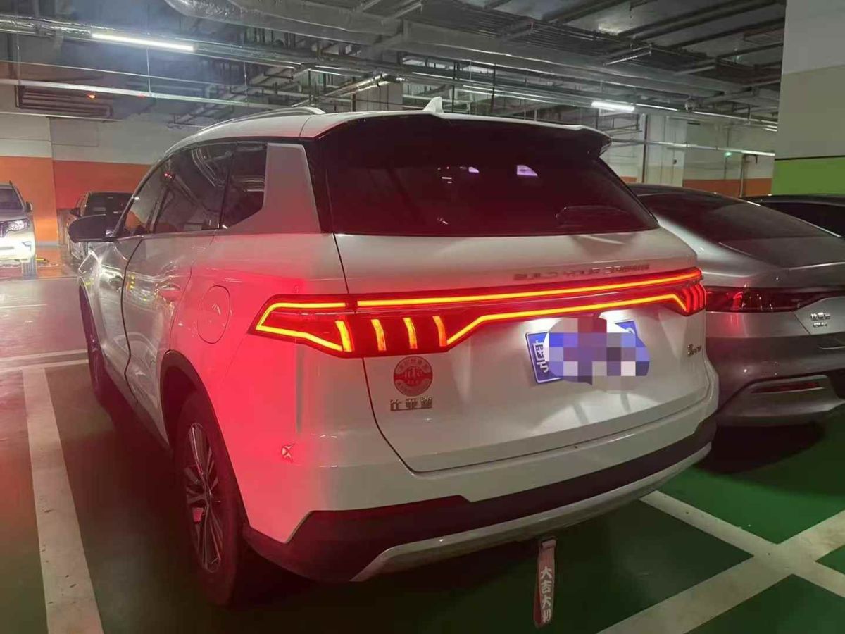 比亞迪 宋  2020款 經(jīng)典版 1.5T 手動(dòng)豪華型圖片
