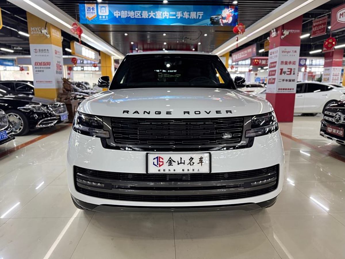 路虎 攬勝  2023款 3.0 L6 400PS 創(chuàng)世加長版圖片