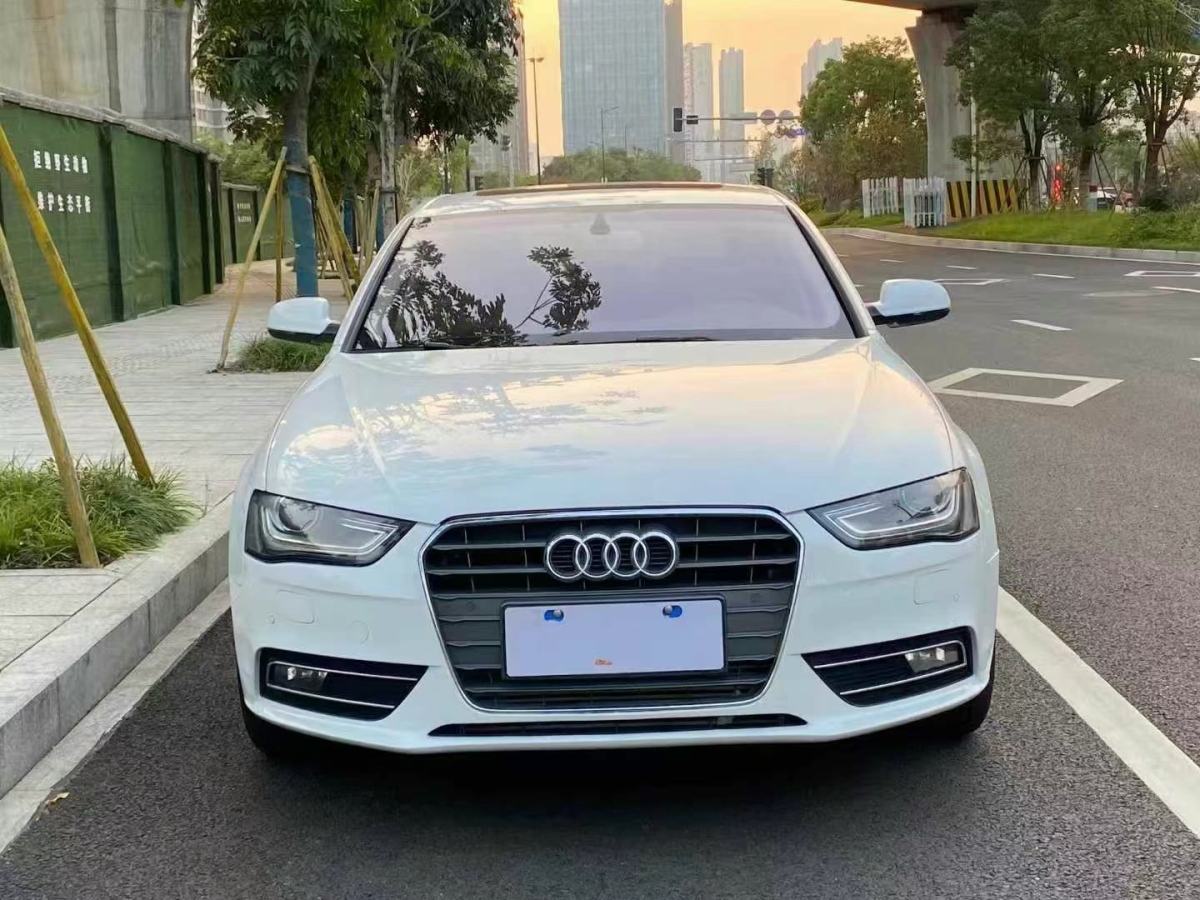 奧迪 奧迪A4L  2015款 35 TFSI 自動(dòng)舒適型圖片