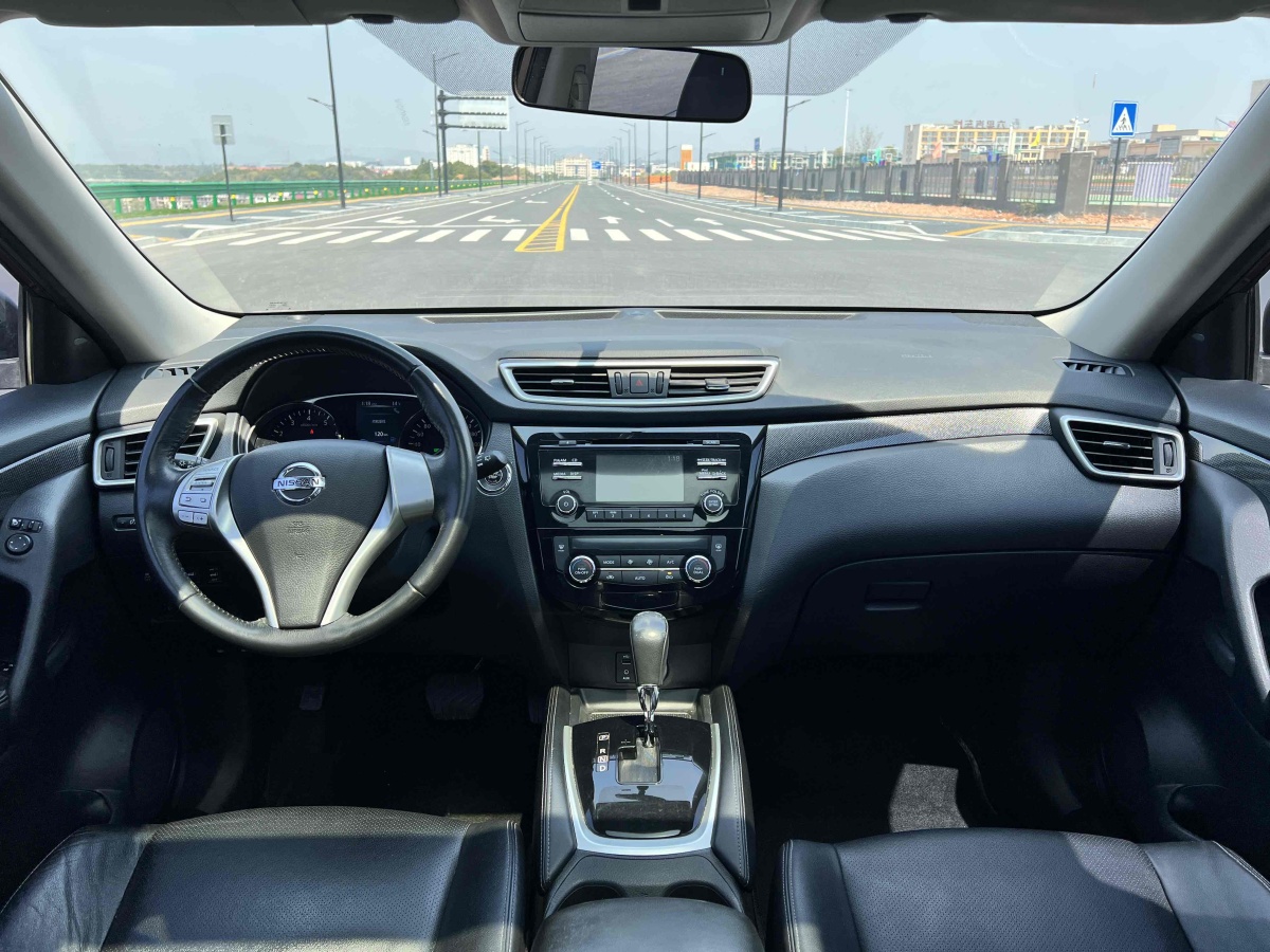 日產(chǎn) 奇駿  2014款 2.5L CVT豪華版 4WD圖片
