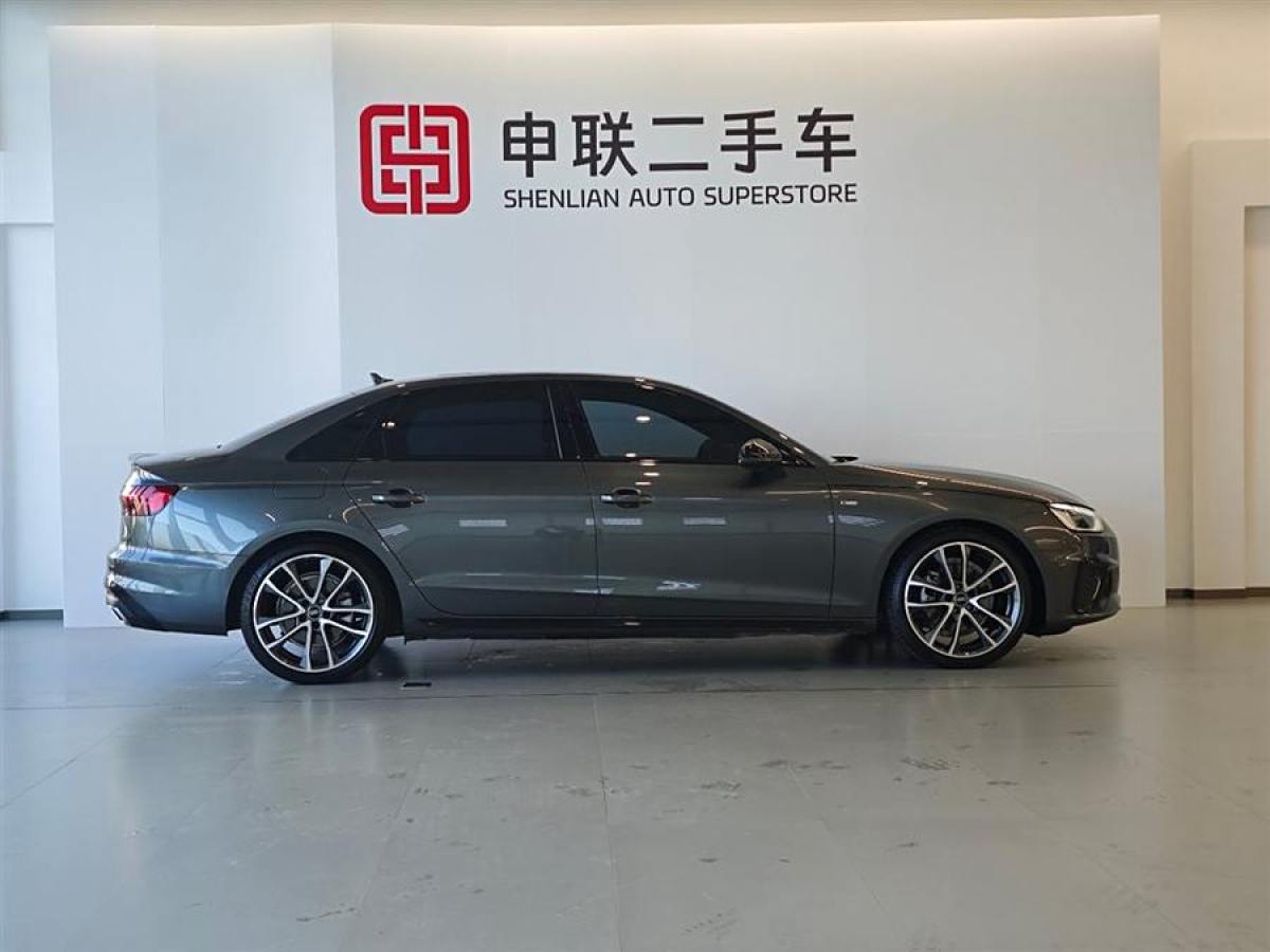 奧迪 奧迪A4L  2023款 40 TFSI quattro 豪華動感型圖片