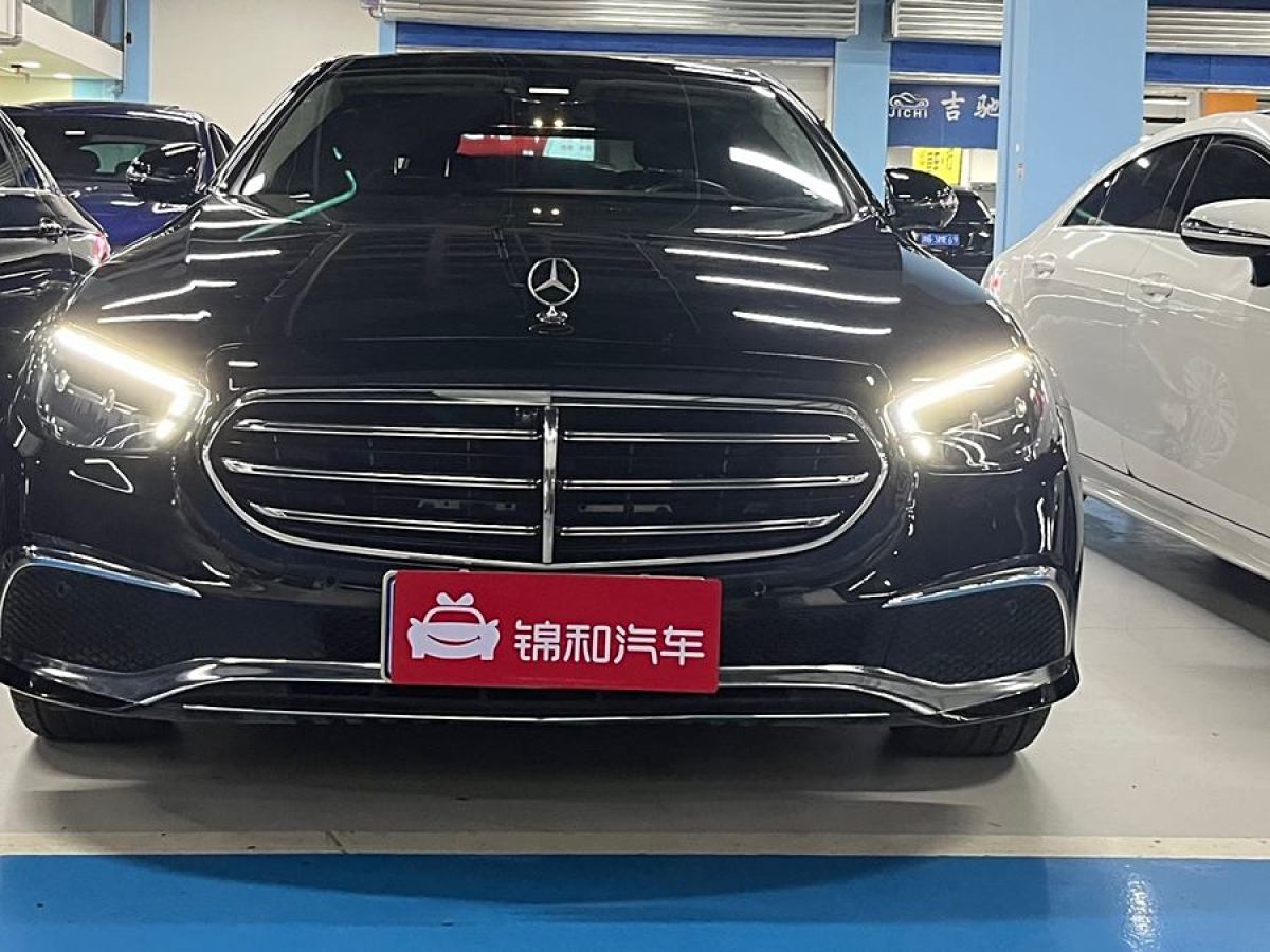 奔驰 奔驰E级  2023款 改款 E 300 L 豪华型图片