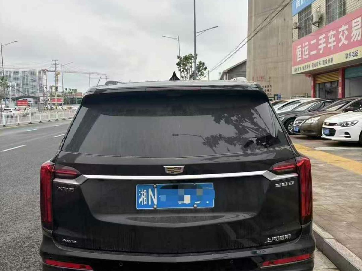 凱迪拉克 XT6  2022款 2.0T 七座兩驅(qū)豪華型圖片