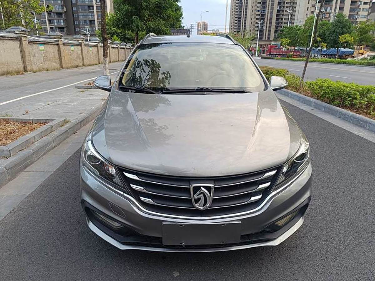 寶駿 310W  2017款 1.5L 手動時尚型圖片