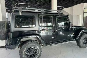 牧馬人 Jeep 2.8TD Sahara 四門版