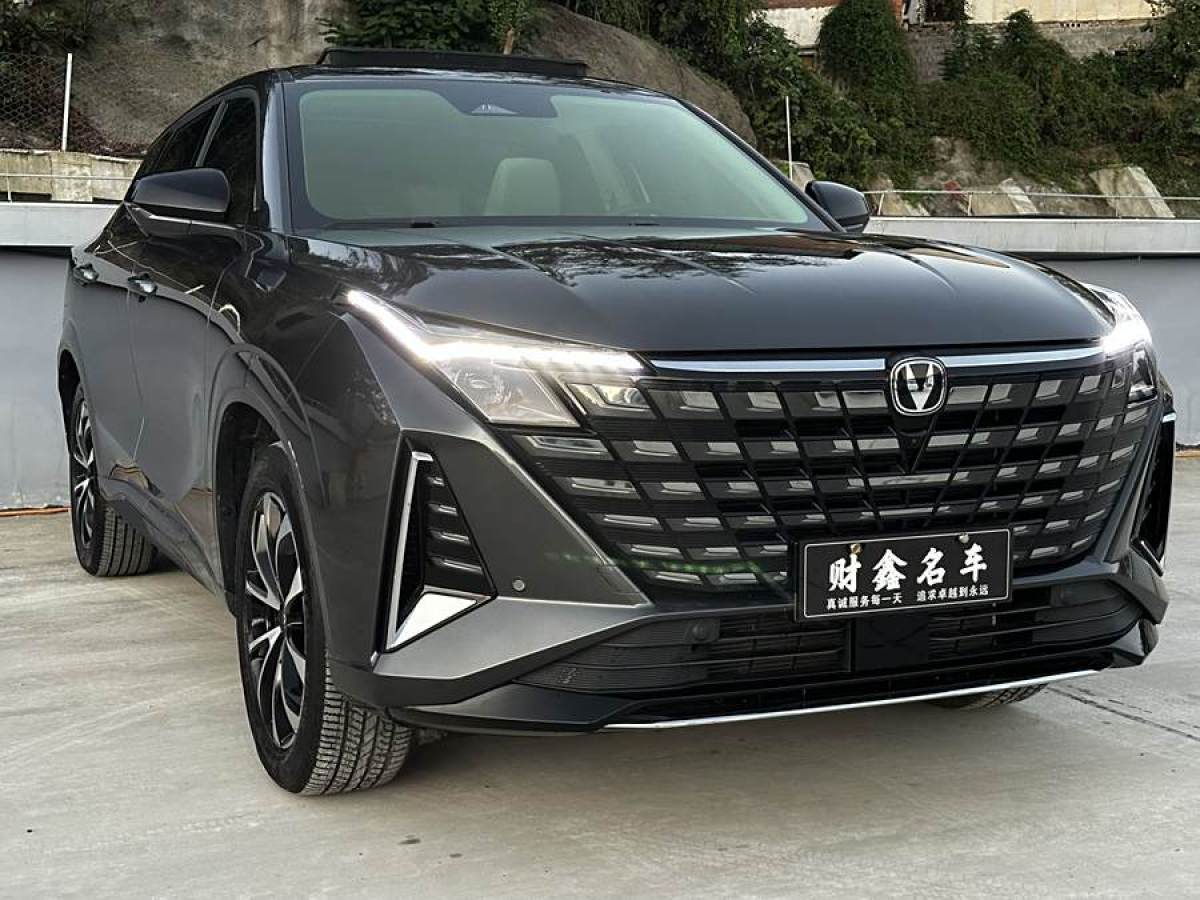 長(zhǎng)安 長(zhǎng)安UNI-K新能源  2024款 智電iDD 1.5T 135km智享型圖片