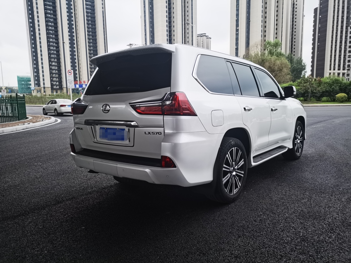 2019年7月雷克薩斯 LX  2019款 570 尊貴豪華版