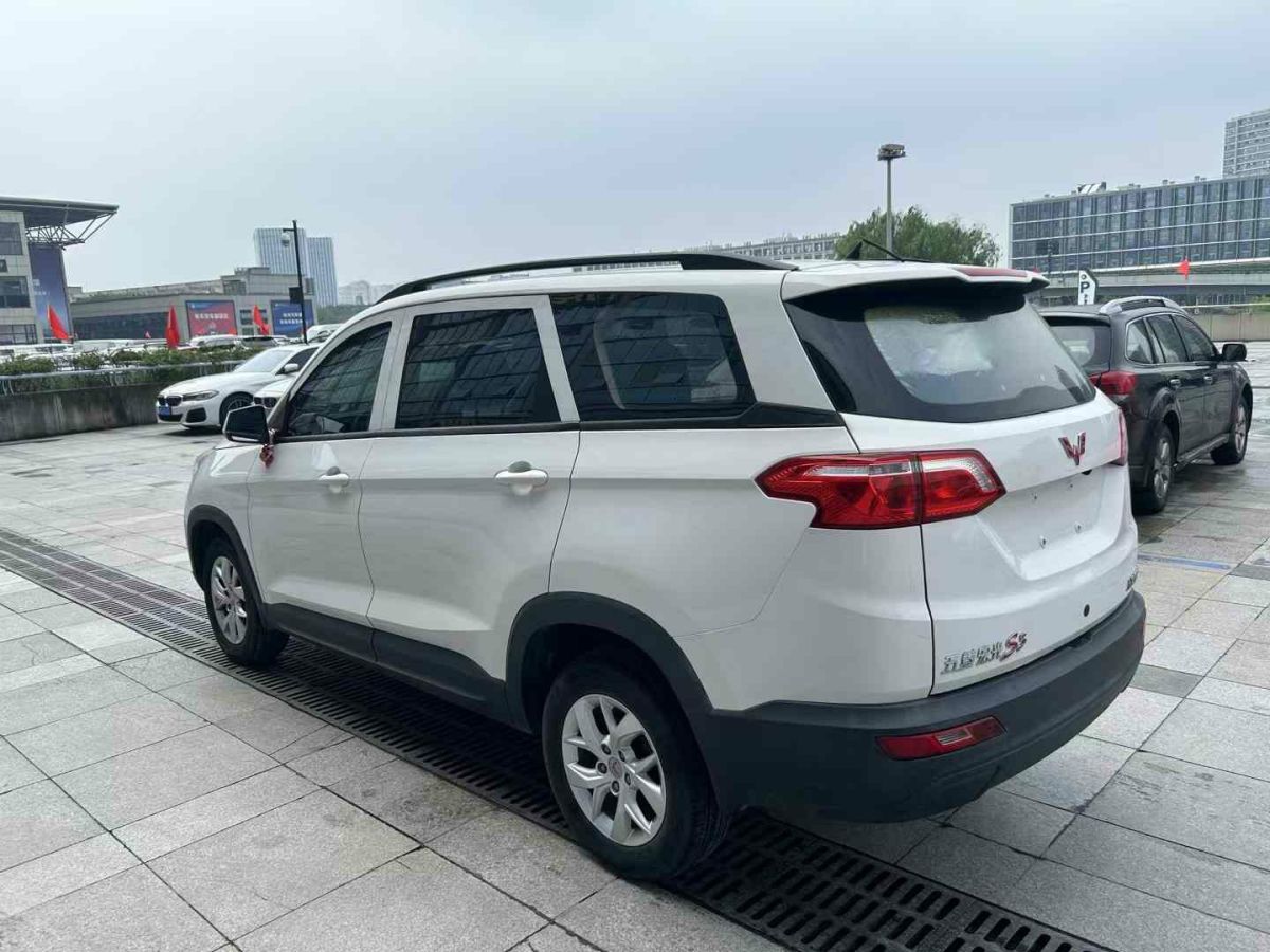 五菱 五菱宏光  2021款 1.5L S基本型LAR圖片