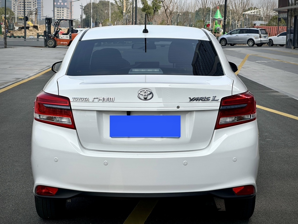 豐田 YARiS L 致享  2021款 1.5L CVT領(lǐng)先版圖片