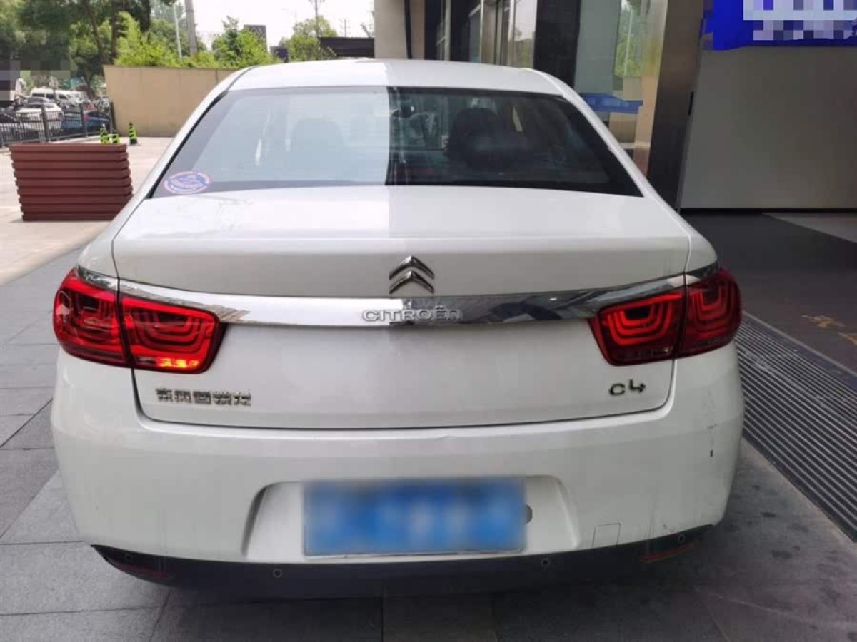雪鐵龍 C4世嘉  2016款 1.6L 自動豪華型圖片
