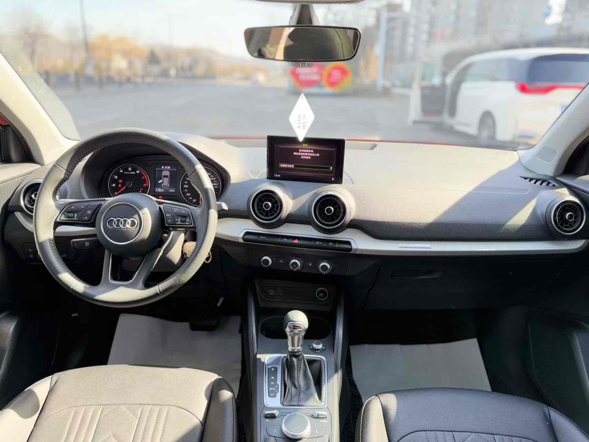 2021年4月奧迪 奧迪Q2L  2021款 35 TFSI 時尚致雅型