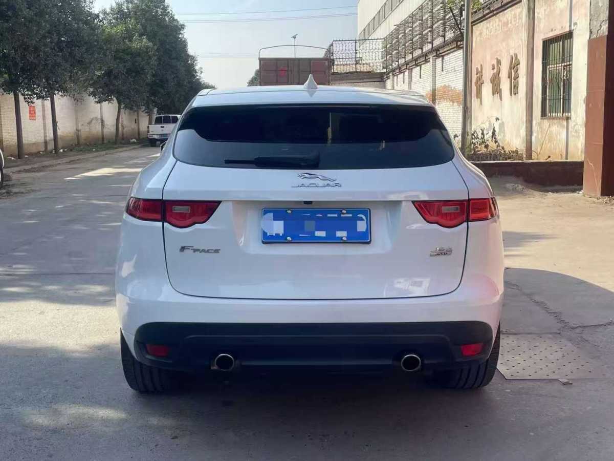 捷豹 F-PACE  2016款 3.0 SC 四驅(qū)R-Sport運(yùn)動(dòng)版圖片