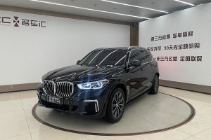 宝马X5 宝马 改款 xDrive 30Li 尊享型M运动套装