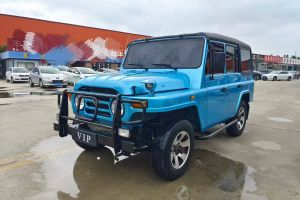 BJ40 北京 40L 2.3T 自動(dòng)四驅(qū)越野版