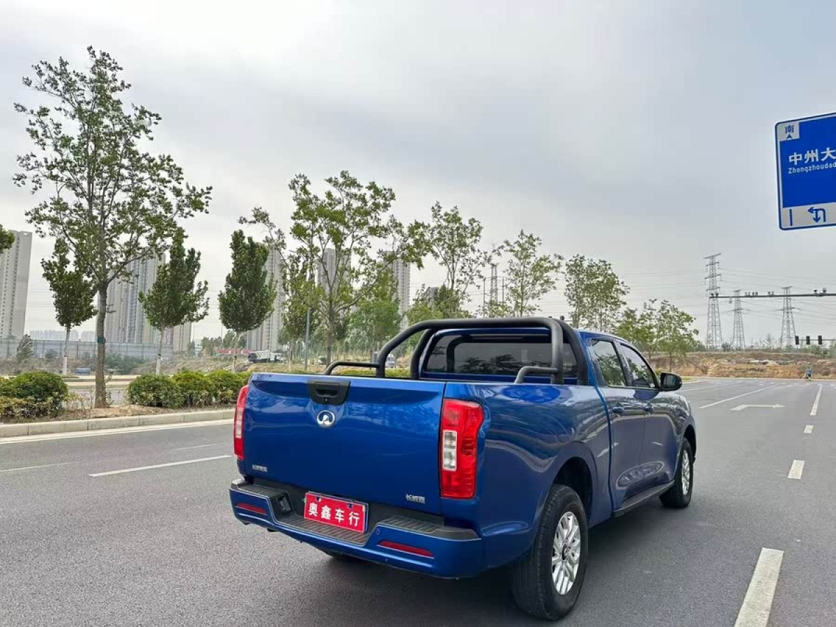 長(zhǎng)城 炮  2019款 2.0T商用版手動(dòng)柴油四驅(qū)領(lǐng)航型長(zhǎng)箱GW4D20M圖片