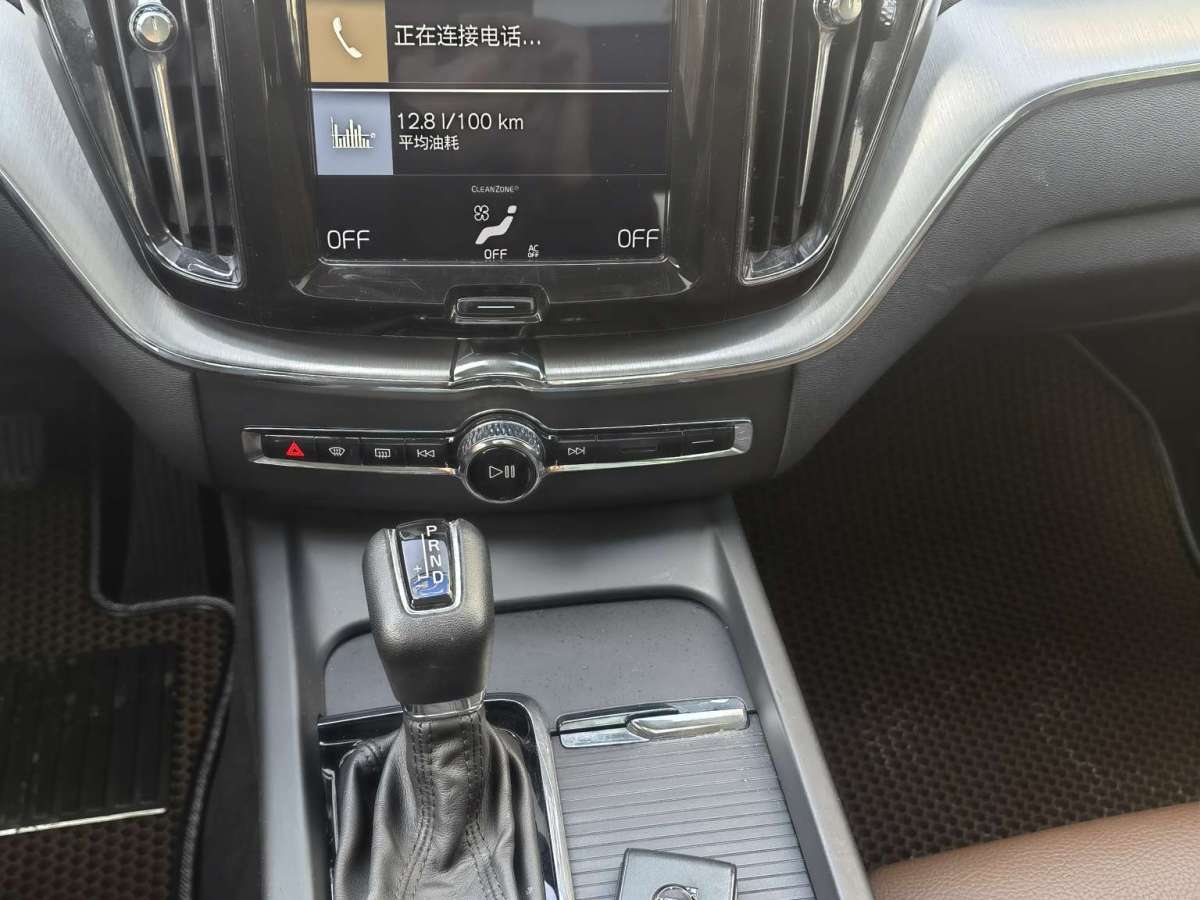 2019年5月沃尔沃 XC60  2019款 T5 四驱智逸版