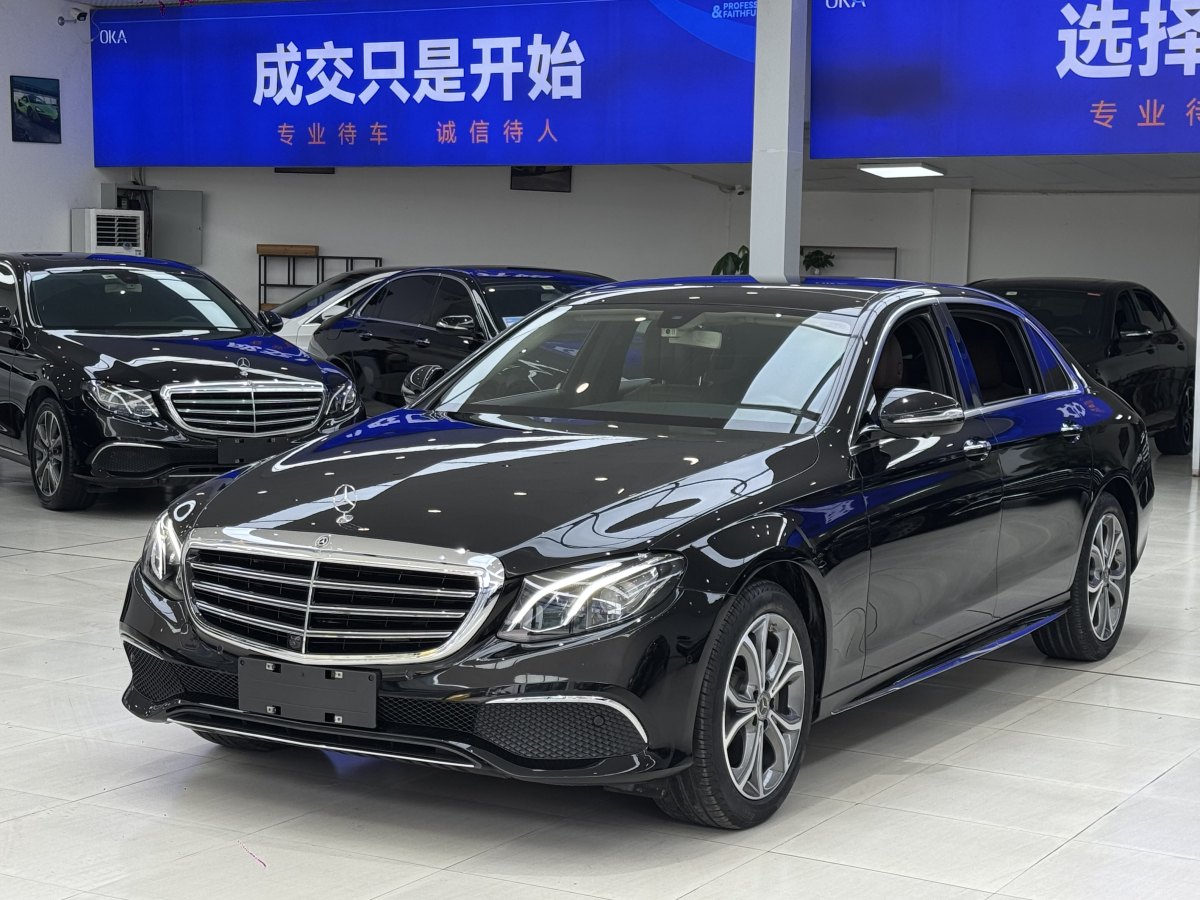 奔馳 奔馳E級  2020款 改款 E 300 L 運動時尚型圖片