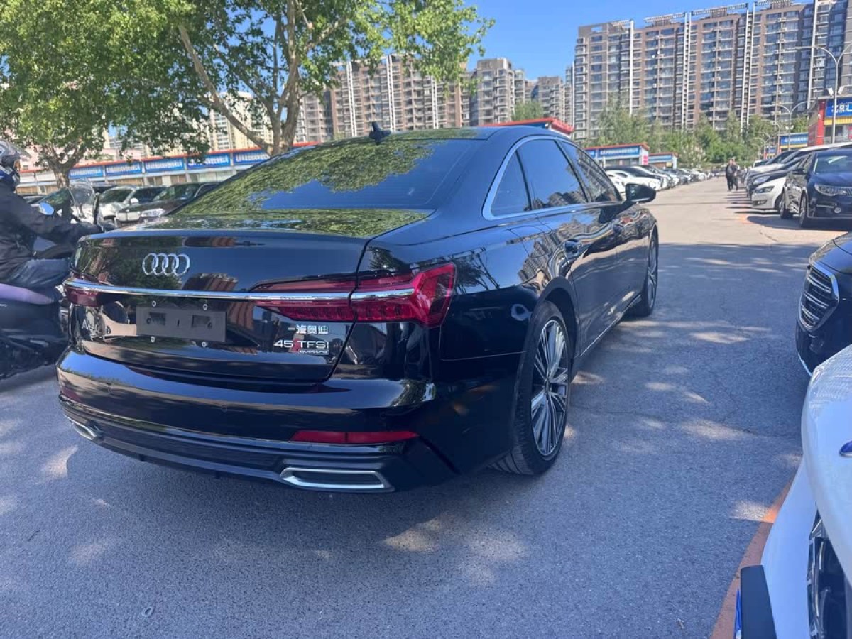 奧迪 奧迪A6L  2022款 45 TFSI quattro 臻選動感型圖片