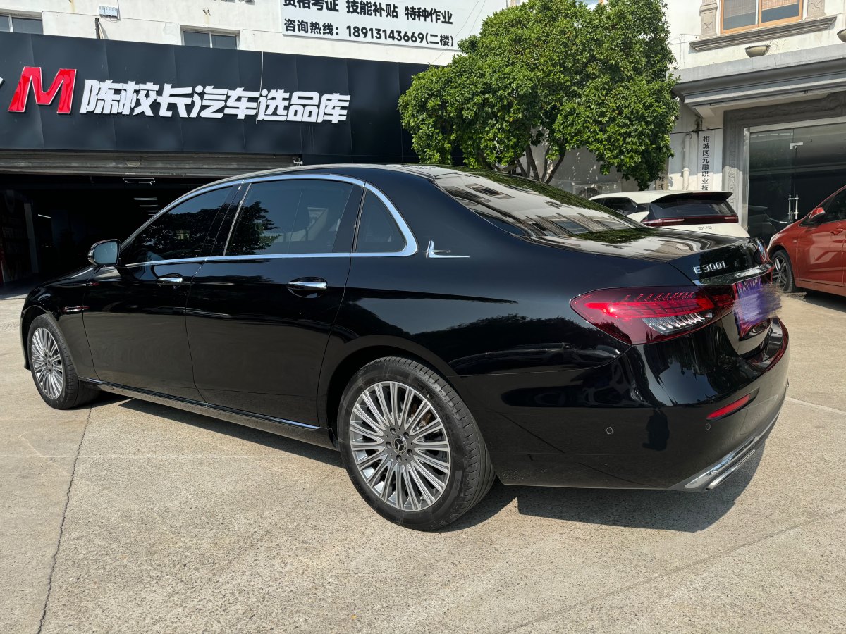 奔馳 奔馳E級(jí)  2021款 改款 E 300 L 豪華型圖片