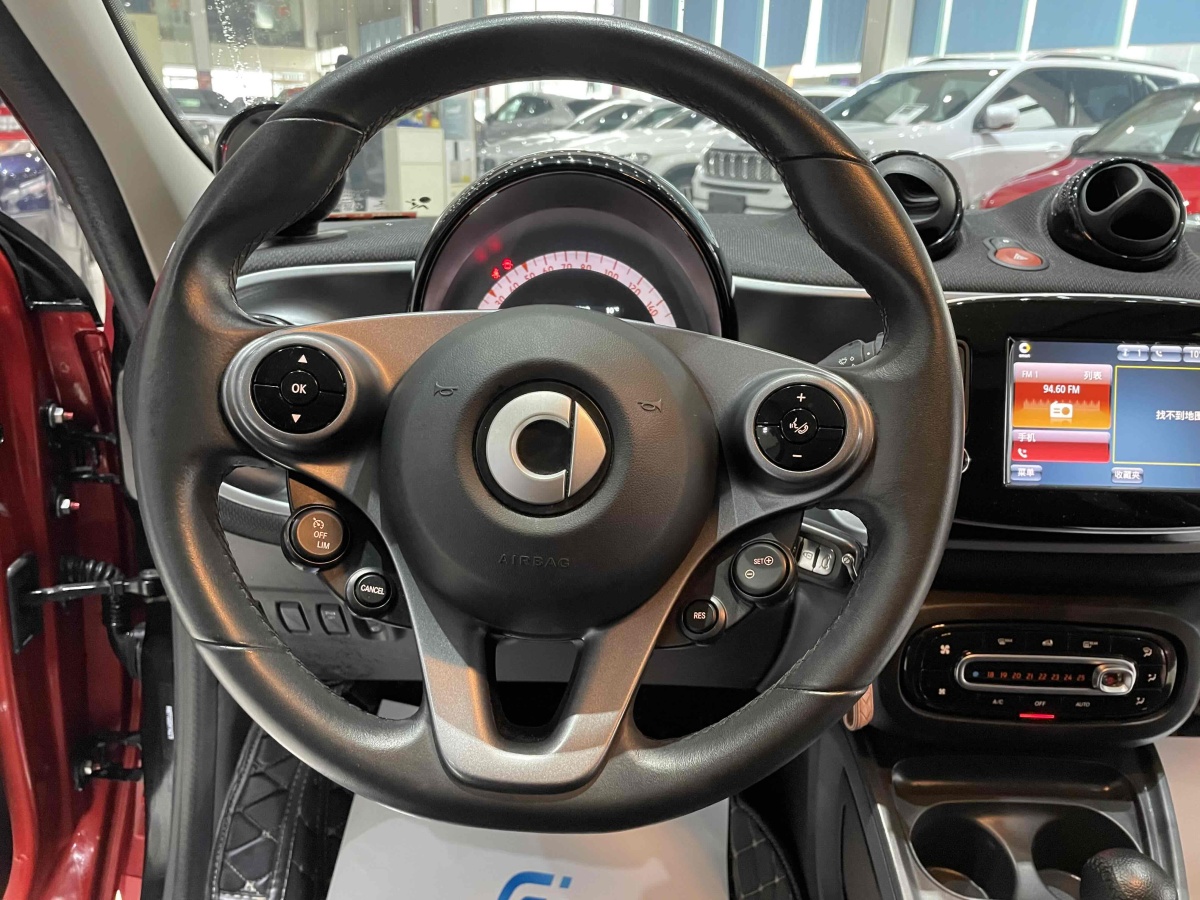 smart forfour  2016款 0.9T 66千瓦先鋒版圖片