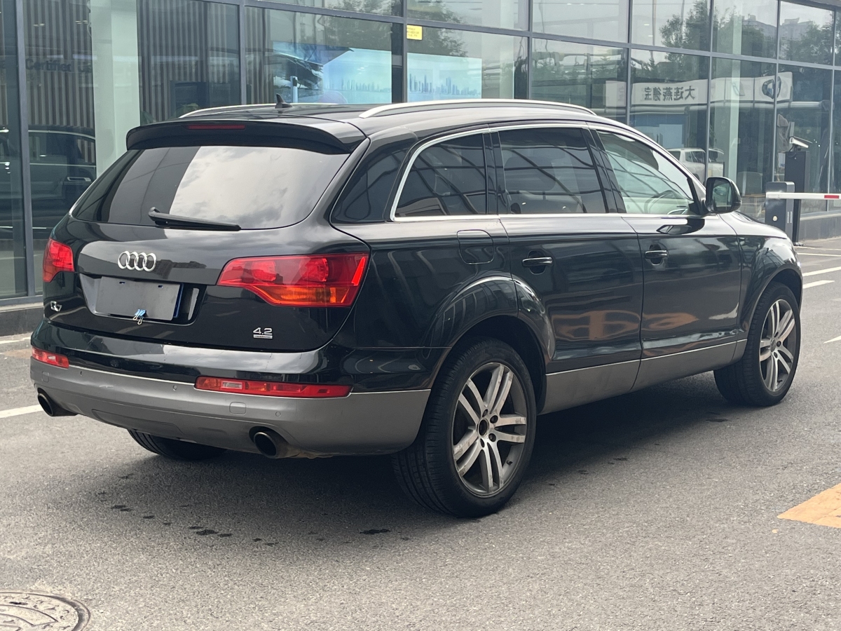 奧迪 奧迪Q7  2007款 4.2 FSI quattro 豪華型圖片