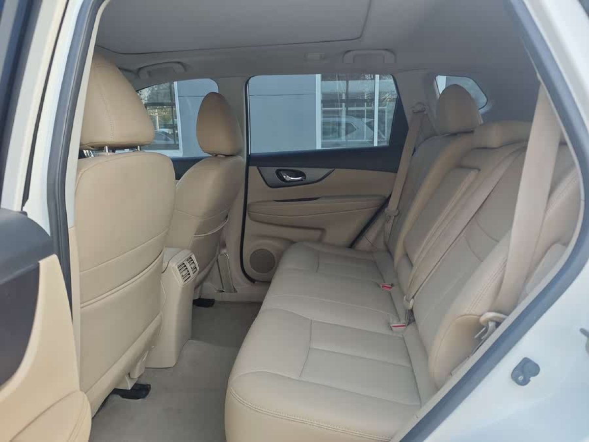 日產(chǎn) 奇駿  2014款 2.0L CVT舒適版 2WD圖片