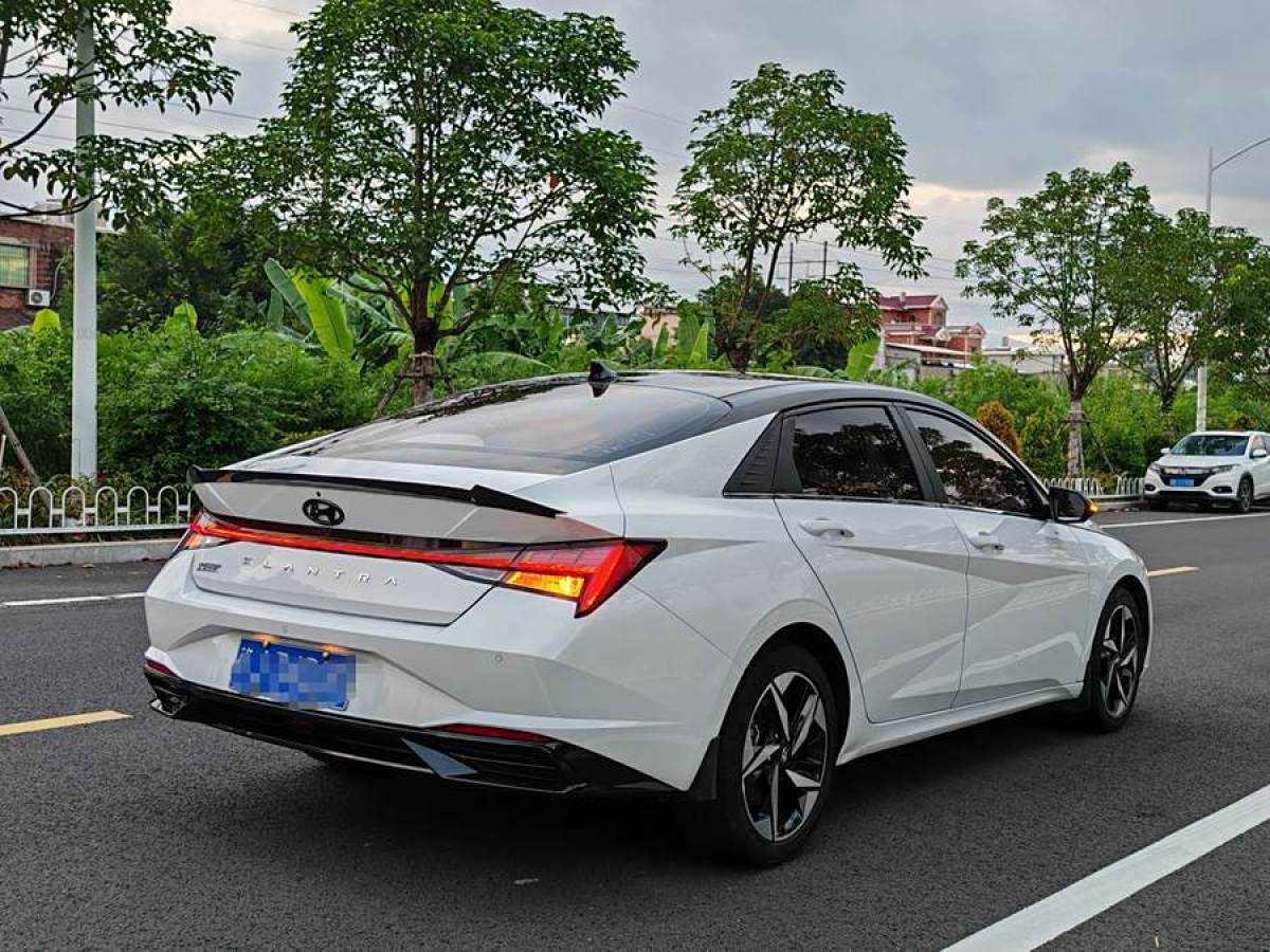 現(xiàn)代 伊蘭特  2022款 1.5L CVT LUX尊貴版圖片