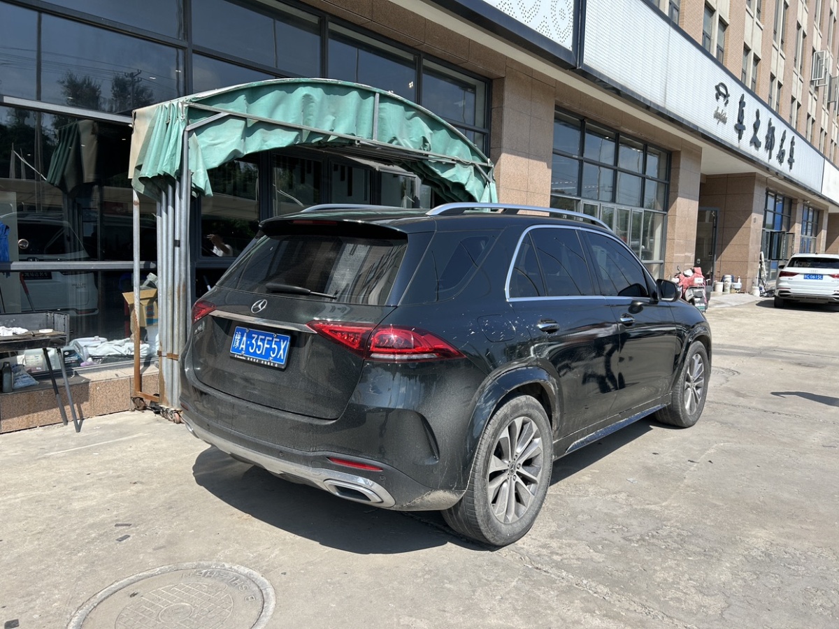 奔馳 奔馳GLE  2022款 改款 GLE 350 4MATIC 時(shí)尚型圖片