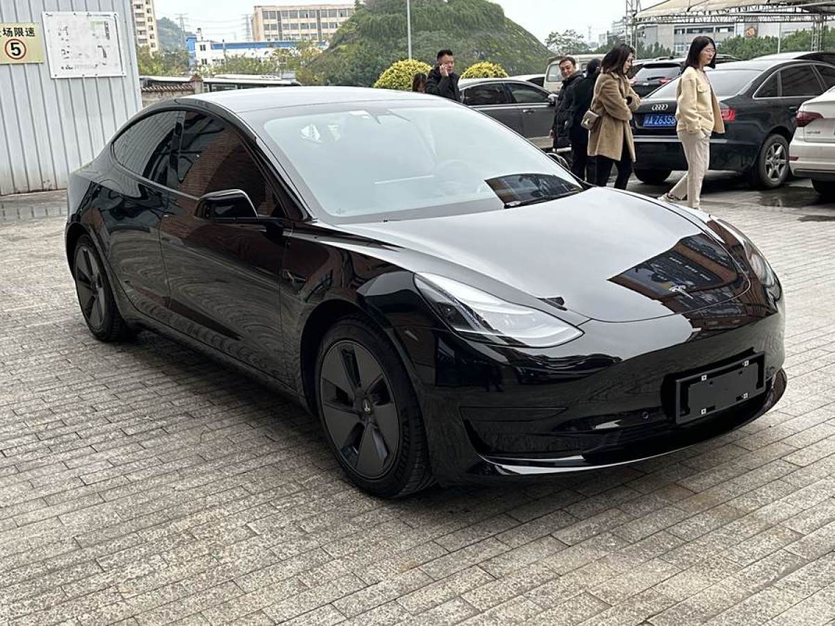 特斯拉 Model Y  2022款 改款 后輪驅(qū)動版圖片