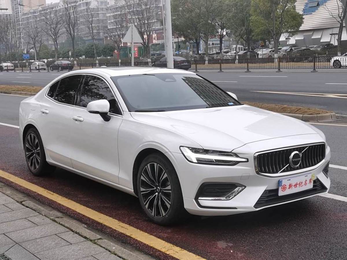 沃爾沃 S60L  2023款 B4 智遠(yuǎn)豪華版圖片