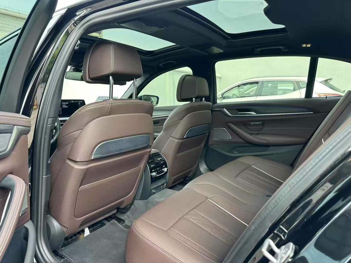 寶馬 寶馬5系  2023款 530Li xDrive 豪華套裝圖片
